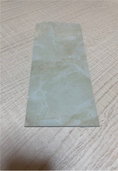 Skreytt marmaraplötu UV borð